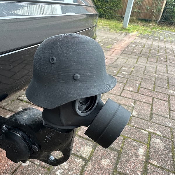 Steel cover cap for trailer hitch