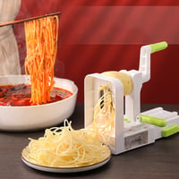 Duizend geraspte aardappelmaker