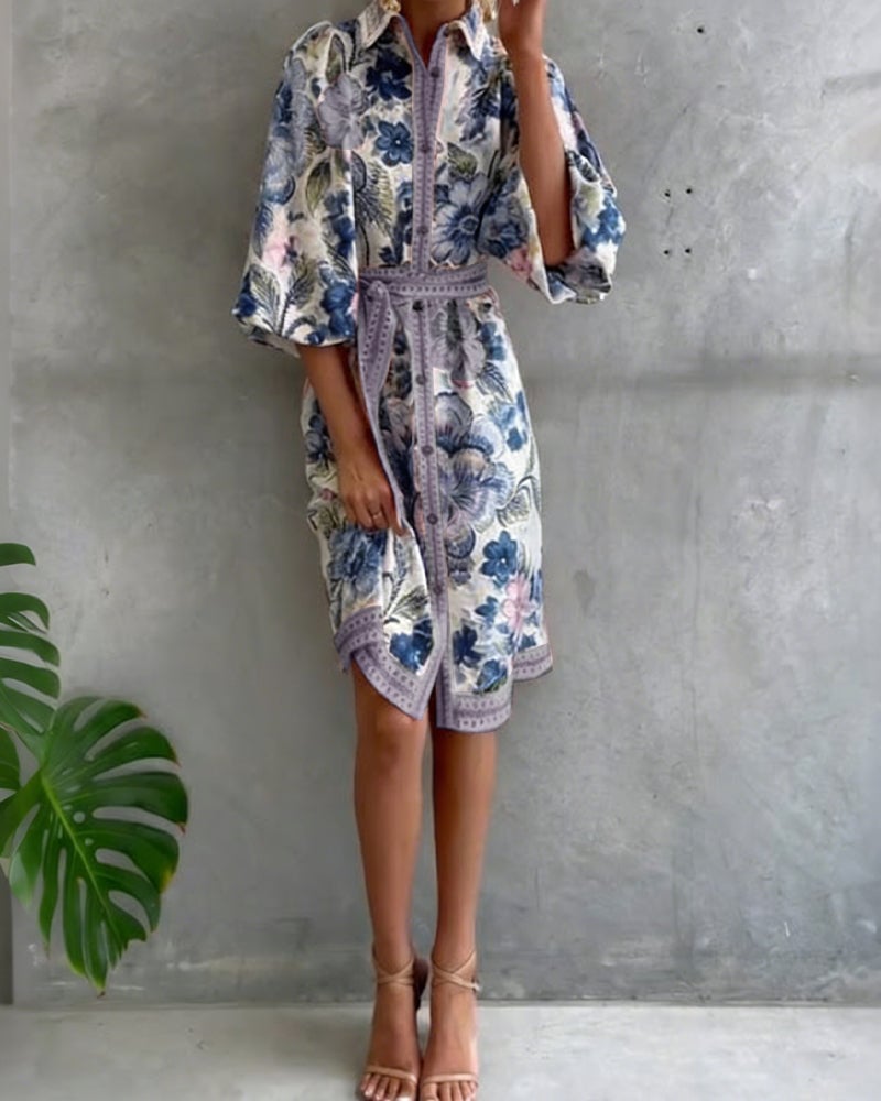Bedrucktes Kleid mit Laternenärmeln und Reverskragen