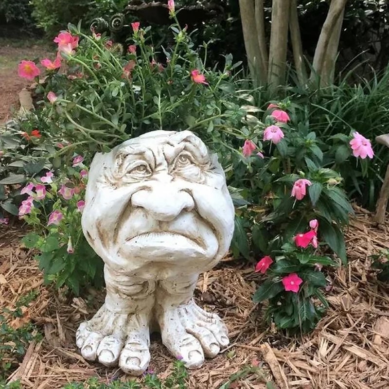 Mugglys Face Statue Planter