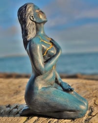 "Göttin der Heilung" Harzstatue