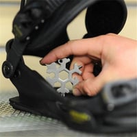 Amenitee® 18-in-1 Snowflake Multi-Tool (gift set)