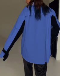 Koszula z kieszeniami i wstawkami kolorów