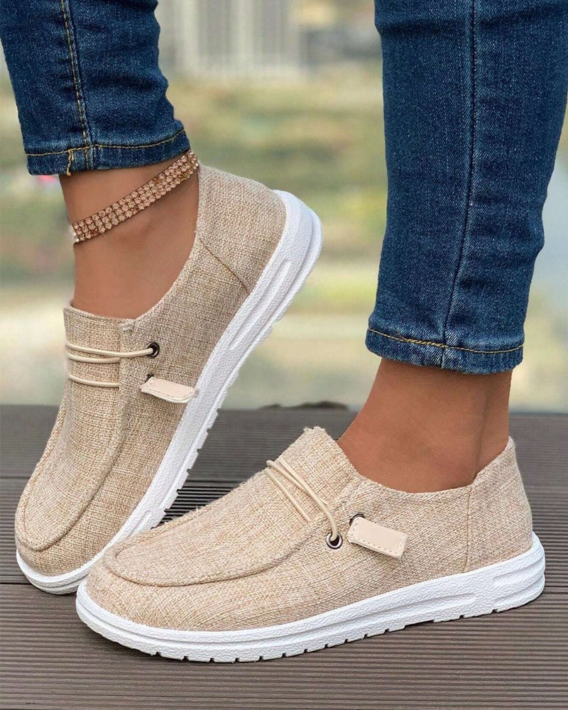 Ensfarvede slip-on sko