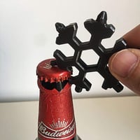 Amenitee® 18-in-1 Snowflake Multi-Tool (gift set)