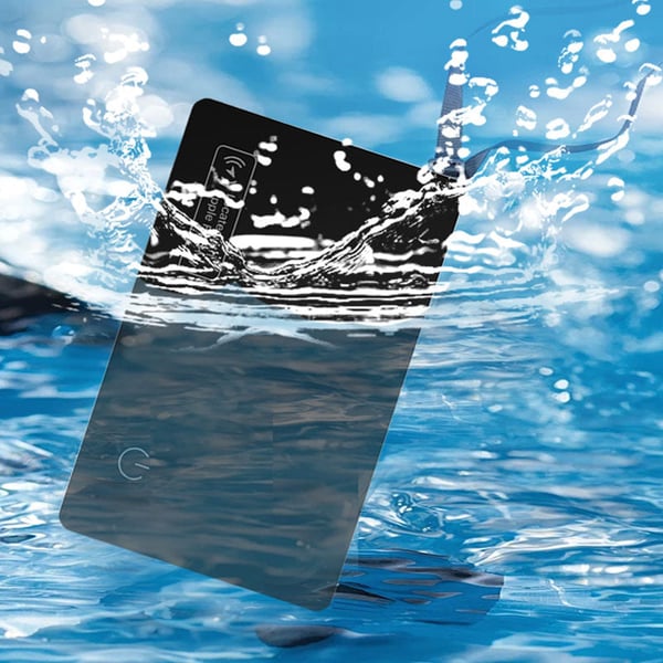 Ultra-Slim Global Tracker Card