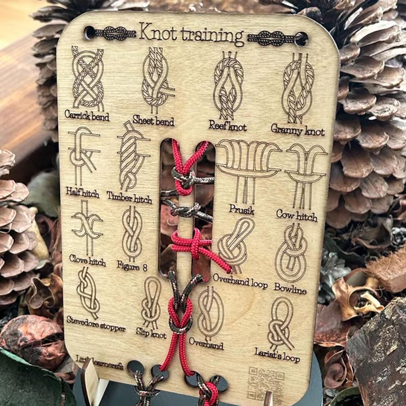 Knotting training board