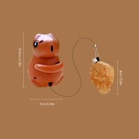 Rechargeable hanging squirrel cat toy