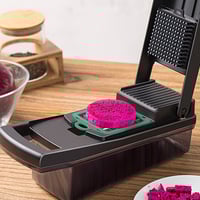 Multifunktionellt grönsaksskärset