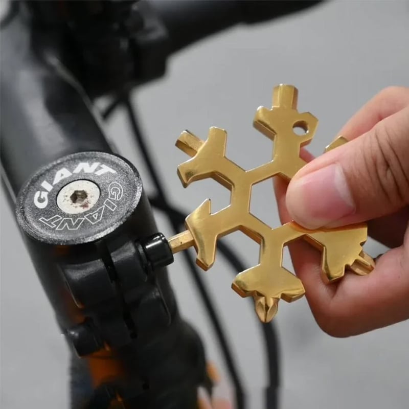 Sakerplus 18-in-1 Snowflake Multi-Tool