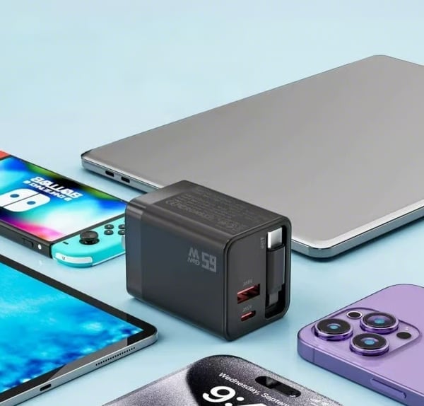 65 W GaN 3-in-1 einziehbares Schnellladegerät