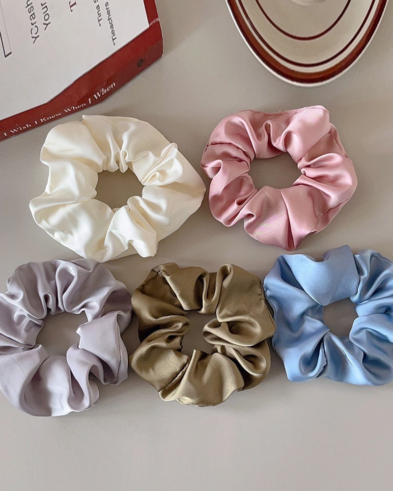 Frisches 5er-Set Haargummis in verschiedenen Farben