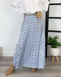 Elegant nederdel med geometrisk print