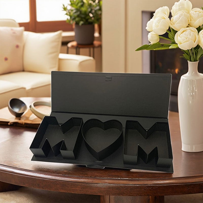 "MOM" Letter Rectangular Gift Box