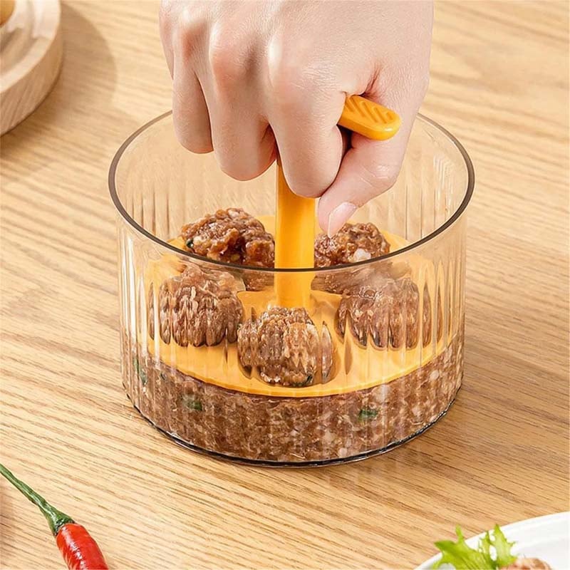 Manual one-piece household meatball maker