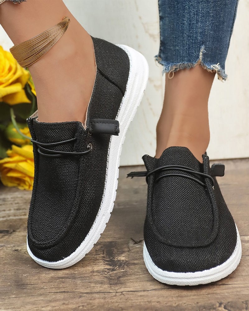 Ensfarvede slip-on sko