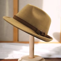 Gentleman läderhatt med spänne