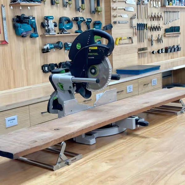 👷Verstellbarer Stützrahmen für Schneidemaschinen