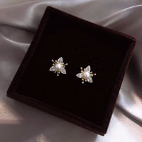 Crystal & Pearl Flower Earrings