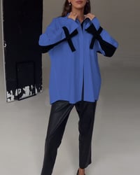 Koszula z kieszeniami i wstawkami kolorów