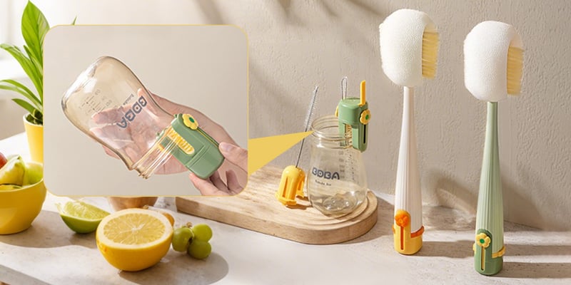 Comparison of a dirty bottle lid and a clean one