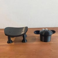 Little sheep toilet paper holder