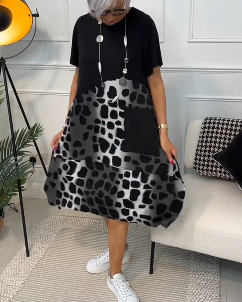 Robe imprimée à manches courtes et col rond