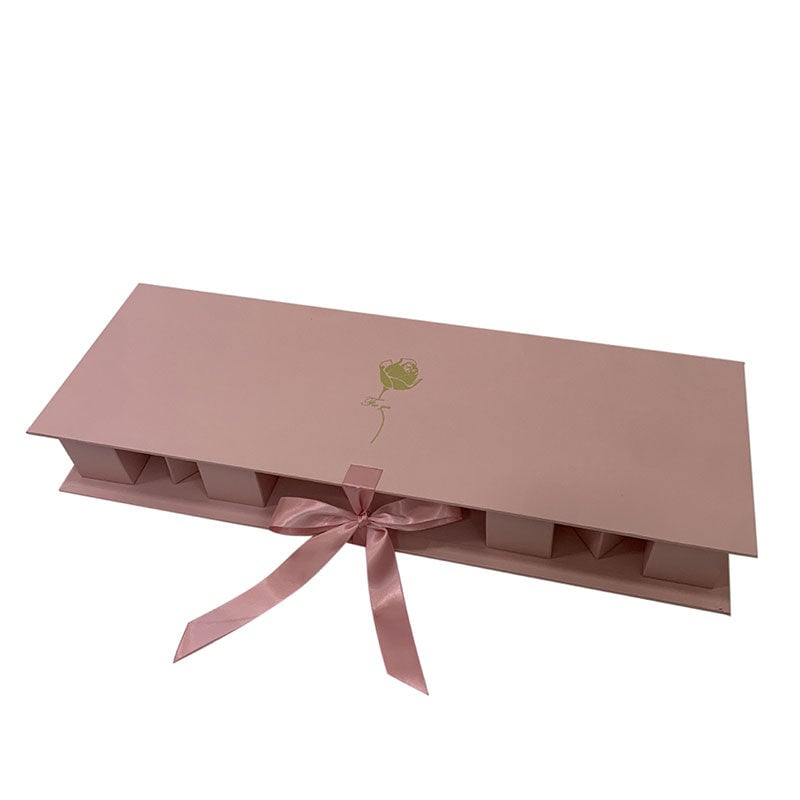 "MOM" Letter Rectangular Gift Box