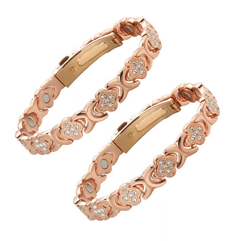 Bracelet en cuivre avec fleurs