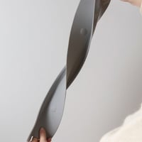 Silicone water retaining plate for sink