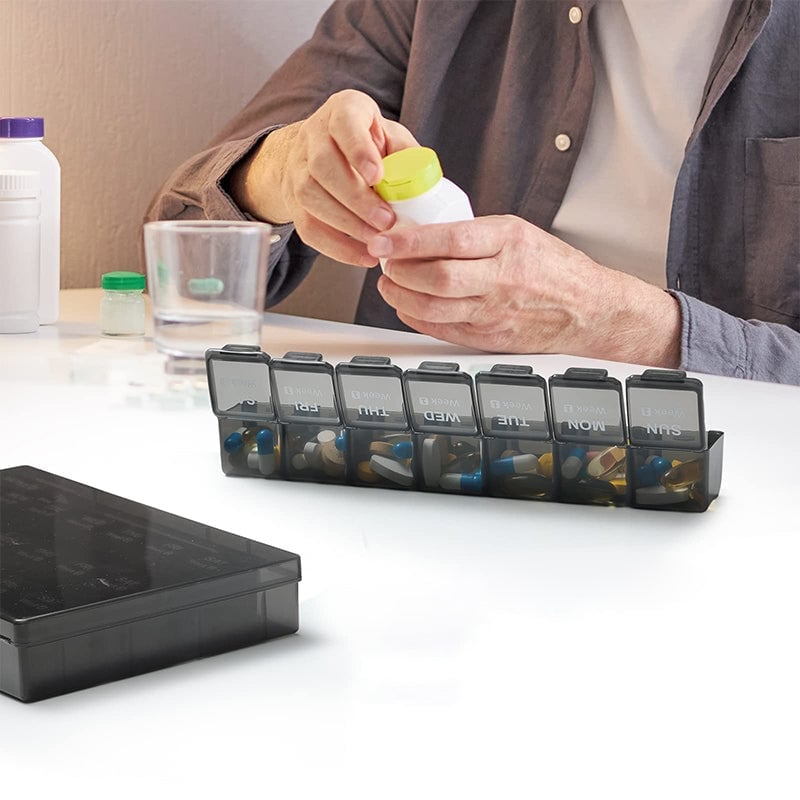28-roms pilleorganisator med stor kapasitet