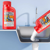 Powerful kitchen and bathroom pipe cleaning agent