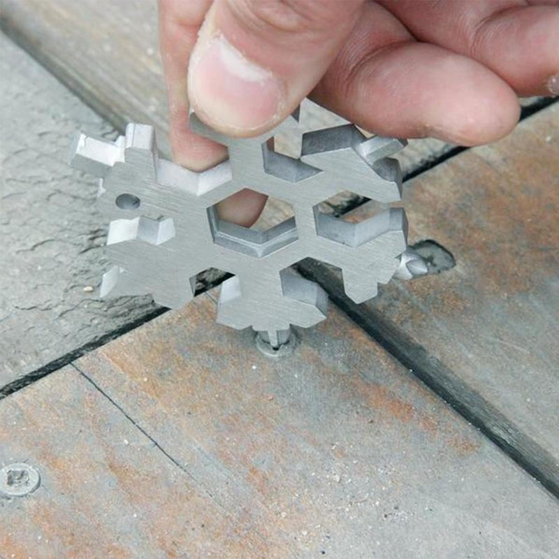 Amenitee® 18-in-1 Snowflake Multi-Tool (gift set)