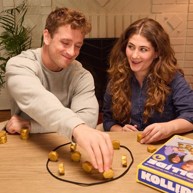 The Game of Magnetic Chess Strategy