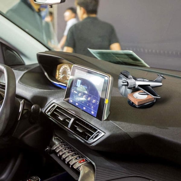Aromaterapia per auto con aeroplano solare