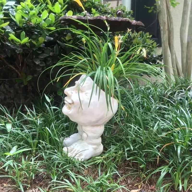 Mugglys Face Statue Planter