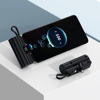 Mini Powerbank-Kapsel Mit Integriertem Ladekabel