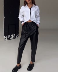 Koszula z kieszeniami i wstawkami kolorów