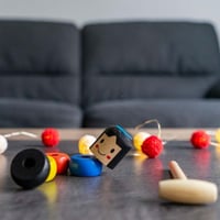 Unzerbrechliches magisches Holzspielzeug