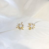 Crystal & Pearl Flower Earrings