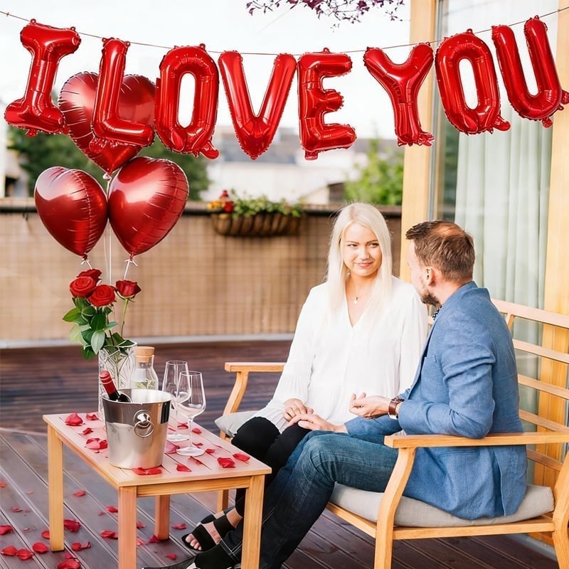 Valentinstag-Ballondekorationen