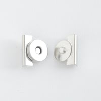 Metal seamless magnetic buckle