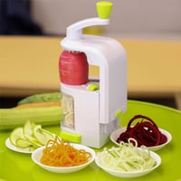 Duizend geraspte aardappelmaker