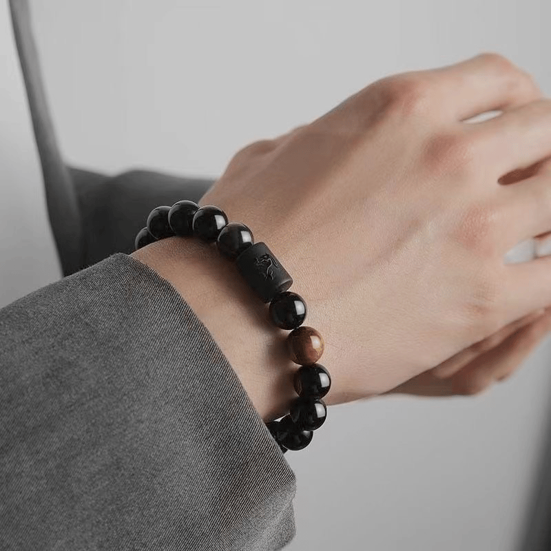 Armband mit Perlen aus schwarzem Achat mit zwölf Sternbildern