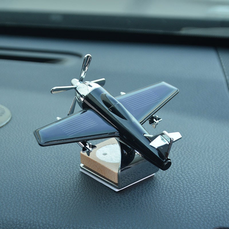 Aromaterapia per auto con aeroplano solare