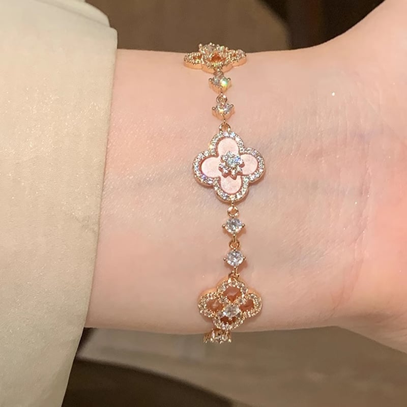 e7c8f862-72fa-4d75-98cb-28e6a849e100