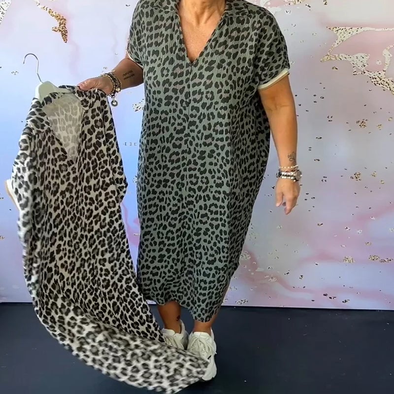 Robe imprimée léopard à manches courtes et col V
