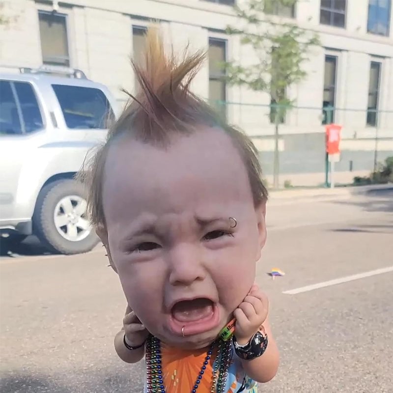 Grædende baby maske
