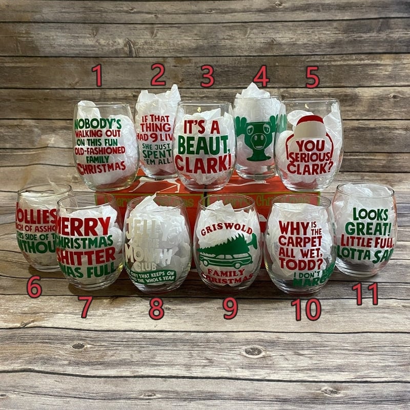 Weingläser ohne Stiel mit Weihnachtsferien-Motiv