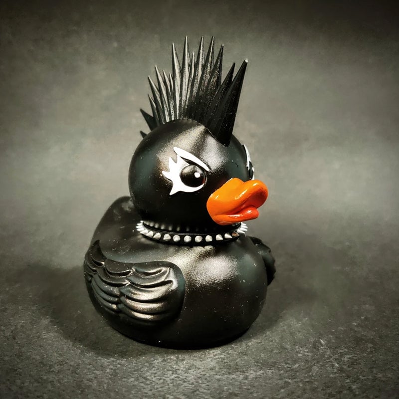 Satanisk punk and-pynt